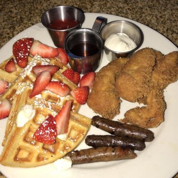 bellagreen - Chicken and Waffles - New American Near Me - Houston, Texas