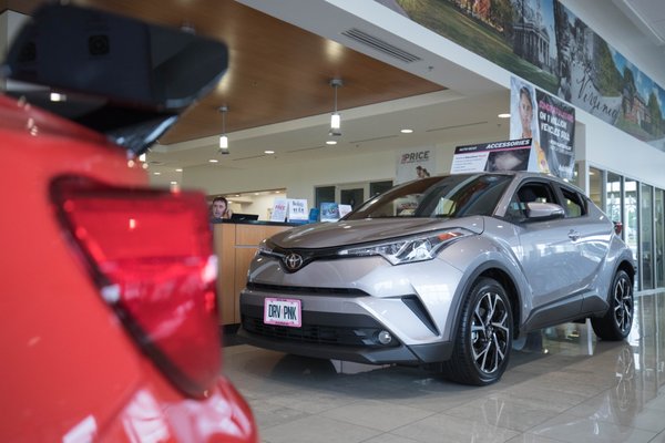 AutoNation Toyota Leesburg - Updated June 2026 - 72 Photos & 354 ...