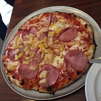 Spuntino Pizzeria - Delicious pizza Hawaii - Italian Near Me - Temecula, California Spuntino Pizzeria - Delicious pizza Hawaii - Italian Near Me - Temecula, California