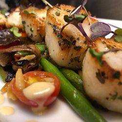 Steel Wheel Tavern - Seafood in Ridgewood  |  If you end your week with something this delicious, it's a guaranteed smooth sailing from here