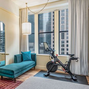 Canopy by Hilton Chicago Central Loop - Guest room - Hotels Near Me - Chicago, Illinois Canopy by Hilton Chicago Central Loop - Guest room - Hotels Near Me - Chicago, Illinois