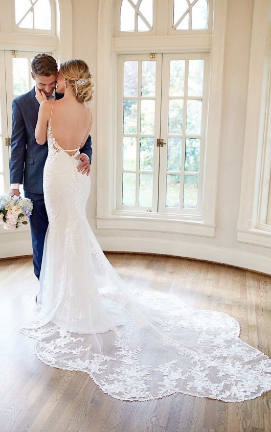 Sew 'N Sew Bridal and Tuxedo Logo