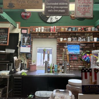 Lone Star Bistro - Coffee & Tea Near Me - Lone Pine, California