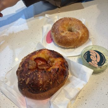 Hey Bagel - pizza bagel, salt bagel - Coffee & Tea Near Me - Seattle, Washington