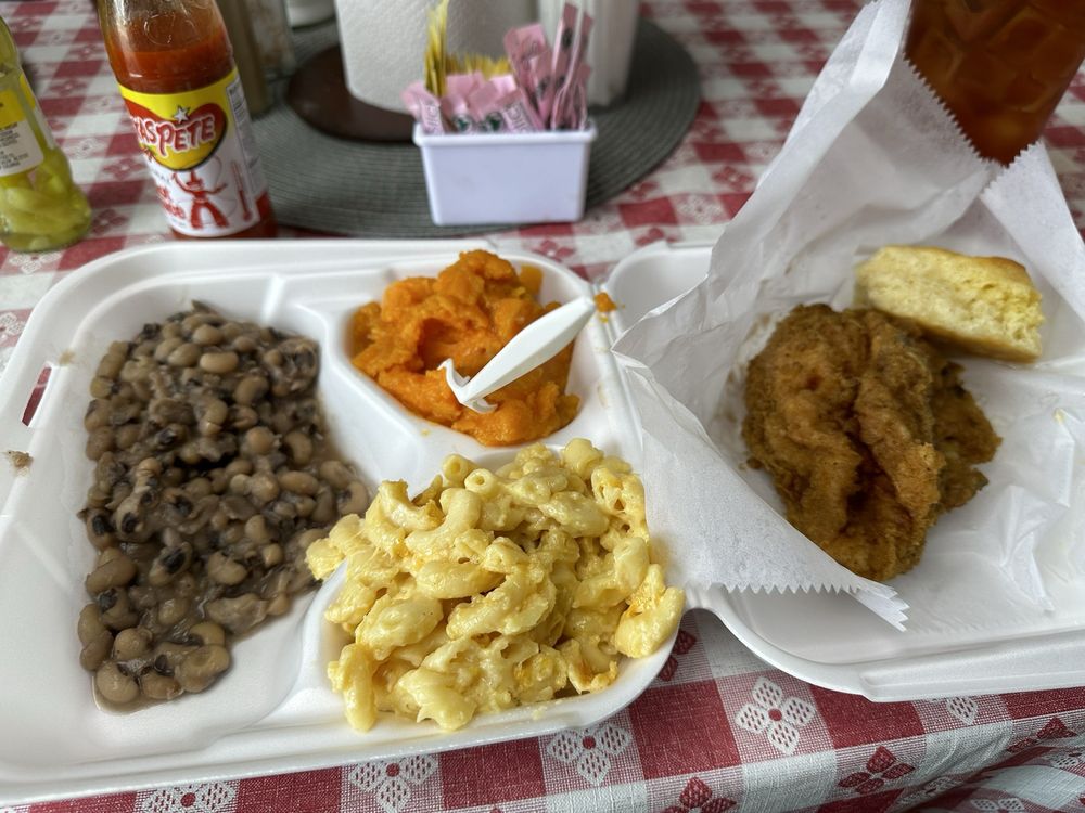 Peggy's Restaurant Logo