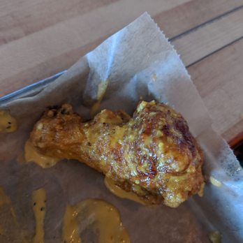 Randy's Wooster St Pizza - Large, crunchy wings with great sauce options. - Pizza Near Me - Naples, Maine Randy's Wooster St Pizza - Large, crunchy wings with great sauce options. - Pizza Near Me - Naples, Maine