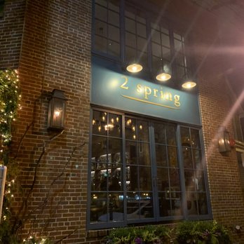 2 Spring - New American Near Me - Oyster Bay, New York