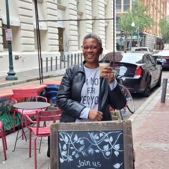 Fourth Wall - Coffee & Tea Near Me - New Orleans, Louisiana