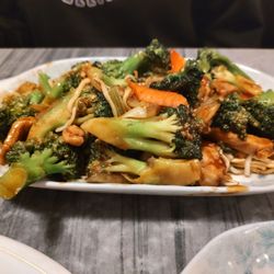 Liu's Village - Broccoli beef