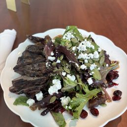 Amalia salad with beef tenderloin Amalia salad with beef tenderloin