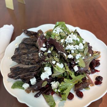 Cafe Amalia - Amalia salad with beef tenderloin - Cafes Near Me - Kirkwood, Missouri Cafe Amalia - Amalia salad with beef tenderloin - Cafes Near Me - Kirkwood, Missouri
