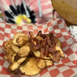 Vinny's Italian Grill & Pizzeria - Grilled chicken sandwich with bacon (hold the cheese)
