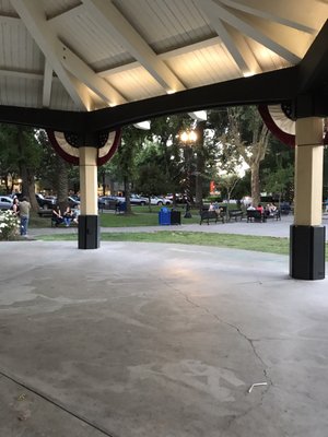 Healdsburg Plaza by null