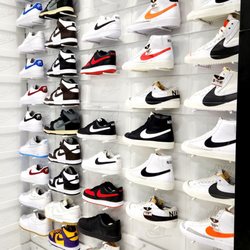 Shoe Palace