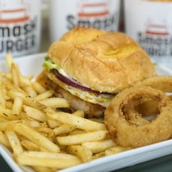 Smashburger - CLASSIC SMASH TURKEY BURGER with egg