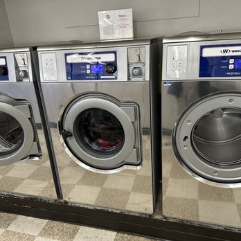 Coin Laundry - Heavy Duty washing machine - Laundromat Near Me - Milwaukee, Wisconsin Coin Laundry - Heavy Duty washing machine - Laundromat Near Me - Milwaukee, Wisconsin