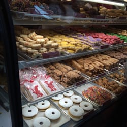 Carlo's Bakery