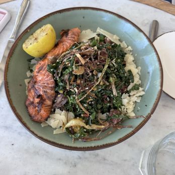 Porta Via Calabasas - Organic Kale & Quinoa Salad with added salmon - New American Near Me - Calabasas, California Porta Via Calabasas - Organic Kale & Quinoa Salad with added salmon - New American Near Me - Calabasas, California