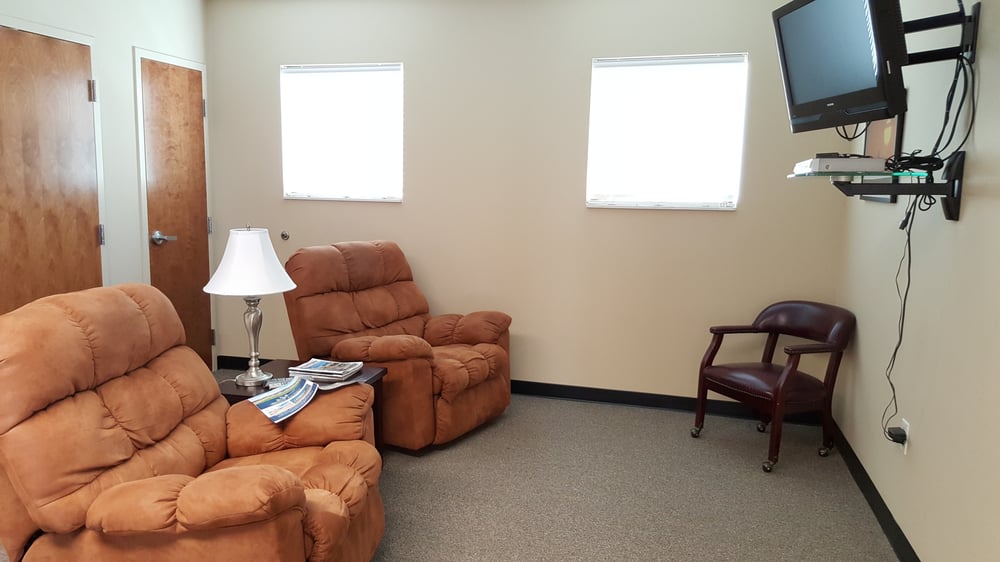 WINCHESTER MUNICIPAL AIRPORT Updated October 2024 574 Aviation Dr