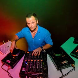Music bar Phenomen