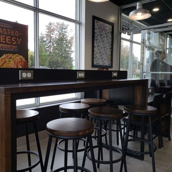 Taco Bell - People out in the breezeway. - Mexican Near Me - Kingsville, Ontario Taco Bell - People out in the breezeway. - Mexican Near Me - Kingsville, Ontario