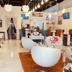 Together Nail Parlor - Christmas 2022