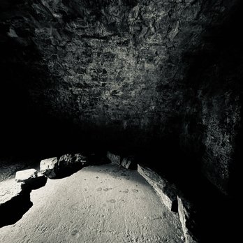 Auld Reekie Tours - Underground Edinburgh Tour - Tours Near Me - Edinburgh, EDH