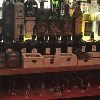 Dux - Cocktail Bars Near Me - Barcelona, B