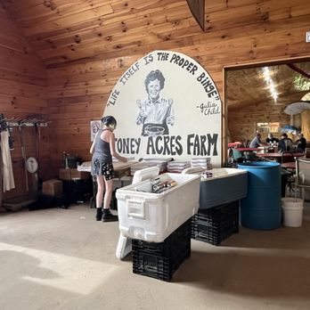 Stoney Acres Farm - Inside - Farms Near Me - Athens, Wisconsin Stoney Acres Farm - Inside - Farms Near Me - Athens, Wisconsin
