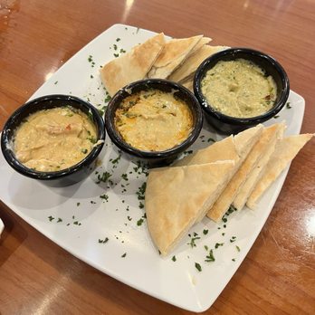 Zara's Mediterranean Kitchen - Trio Hummus Sampler - Halal Near Me - Spring, Texas