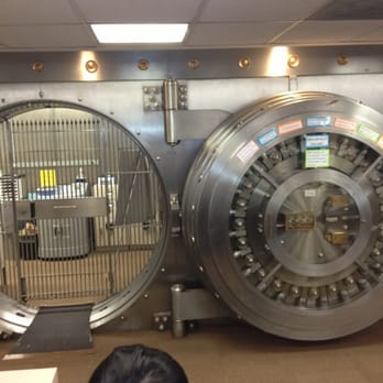 Chase Bank - Cust serv here is phenomenal (yes, Pheeenominal!) & that vault is pretty cool too - Banks & Credit Unions Near Me - Park Ridge, Illinois Chase Bank - Cust serv here is phenomenal (yes, Pheeenominal!) & that vault is pretty cool too - Banks & Credit Unions Near Me - Park Ridge, Illinois