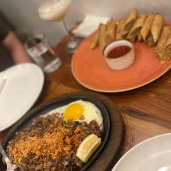 Avenida Restaurant - Filipino Near Me - San Mateo, California