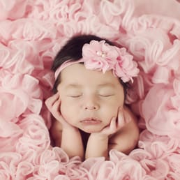 6 week old Ava, isn't she lovely? youtube.com/watch?v=vSTu… 6 week old Ava, isn't she lovely? youtube.com/watch?v=vSTu…