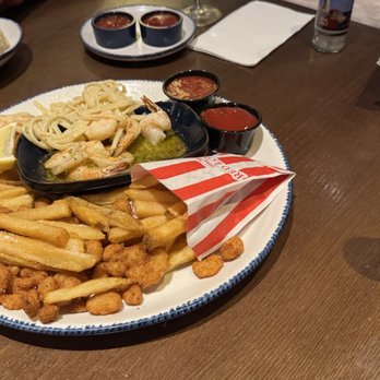 Red Lobster - Seafood Near Me - Stockton, California