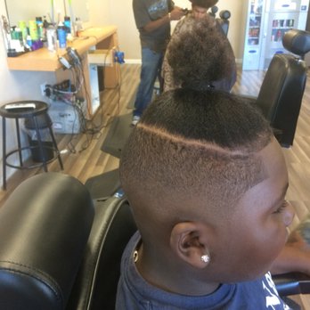 Creative Stylz - Side shot - Barbers Near Me - Oceanside, California