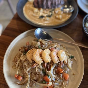 Hanuman Thai Eatery - Shrimp Pad Kee Mao - Thai Near Me - Costa Mesa, California Hanuman Thai Eatery - Shrimp Pad Kee Mao - Thai Near Me - Costa Mesa, California