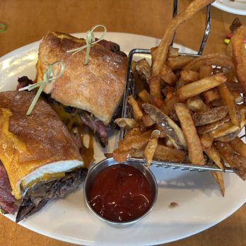 Park West Tavern - Hanger steak sandwich with fries - New American Near Me - Ridgewood, New Jersey Park West Tavern - Hanger steak sandwich with fries - New American Near Me - Ridgewood, New Jersey