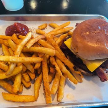 Nest Burger - Burgers Near Me - Plano, Texas Nest Burger - Burgers Near Me - Plano, Texas