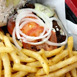 Farmers Restaurant - Gyro burger