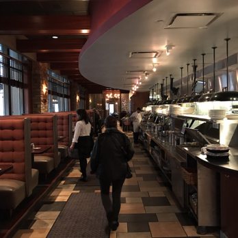 Weber Grill Restaurant - Interior - Barbeque Near Me - Chicago, Illinois