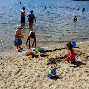 Georgiaville Pond Beach - Beaches Near Me - Smithfield, Rhode Island
