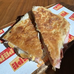 Ham and Cheese Bikini (Bikini de Jamon y Queso)