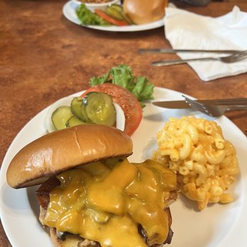 Snoring Bear Diner - Charlee Ruth Chicken - American Near Me - Walland, Tennessee Snoring Bear Diner - Charlee Ruth Chicken - American Near Me - Walland, Tennessee