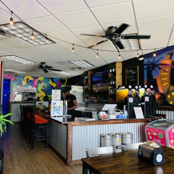 305 Degrees Burgers Bar - Inside - Burgers Near Me - Hollywood, Florida 305 Degrees Burgers Bar - Inside - Burgers Near Me - Hollywood, Florida