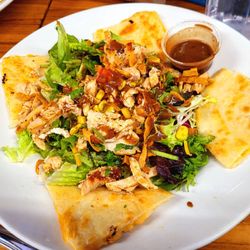 Quesadilla Xplosion Salad with Chicken