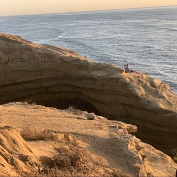 Sunset Cliffs Natural Park - Beautiful narrow park to watch the sunset - Parks Near Me Sunset Cliffs Natural Park - Beautiful narrow park to watch the sunset - Parks Near Me
