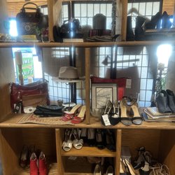 Flerish Thrift + Gift - Shoes