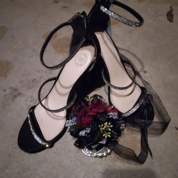 Arden Park - The "bling" that Nykole added for the bracelet part was so pretty! She matched the girl's shoes! - Florists Near Me - Sacramento, California Arden Park - The "bling" that Nykole added for the bracelet part was so pretty! She matched the girl's shoes! - Florists Near Me - Sacramento, California