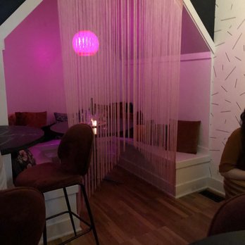 Tiny House - Cocktail Bars Near Me - Omaha, Nebraska
