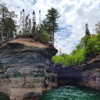 Pictured Rocks Cruises - Boating Near Me - Munising, Michigan